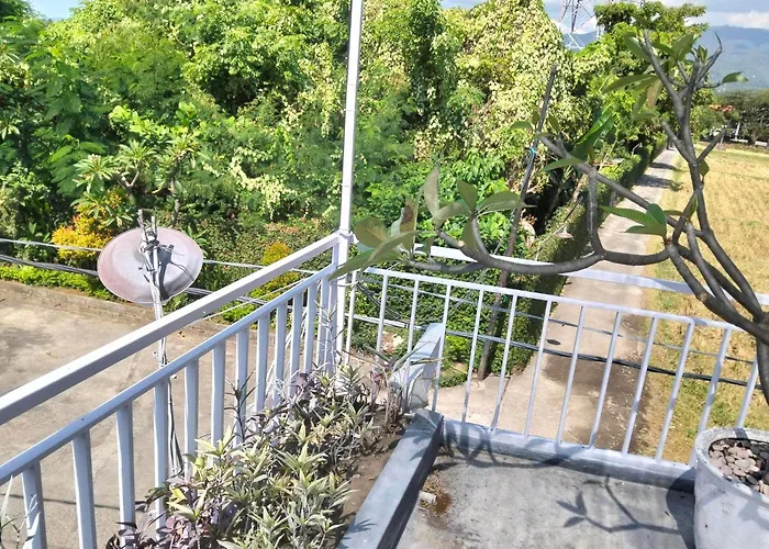 Agung ゲストハウス 4*